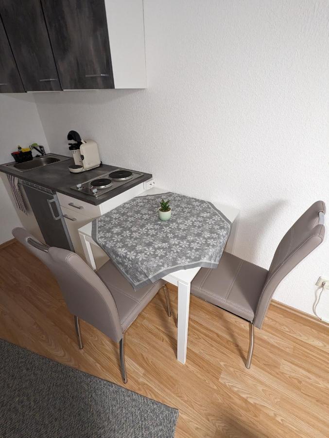 Direkt An Der S-Bahn Gelegenes Gemutliches Souterrain Apartment Mit Privatem Zugang Troisdorf Exteriér fotografie